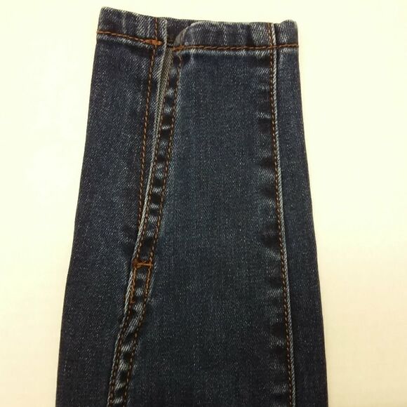 Pilcro and the Letterpress Mid-rise Skinny 26 - Picture 6 of 9